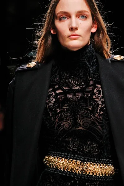 Look 70